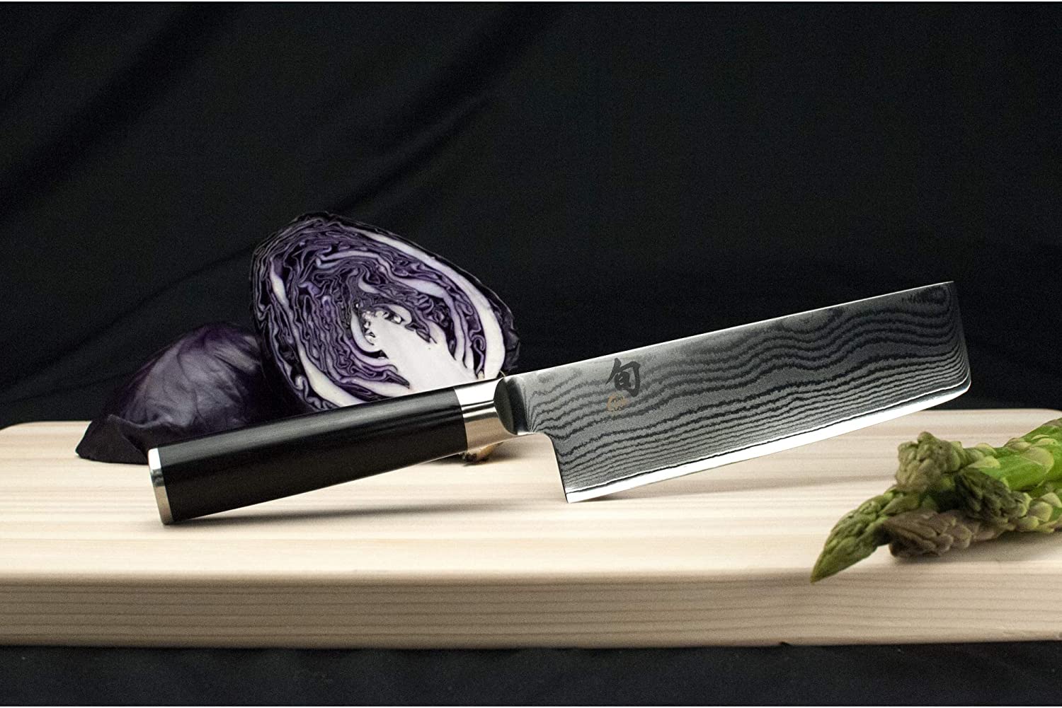 Kai Shun coltello Nakiri damascato 32 strati 16,5 cm. DM-0728