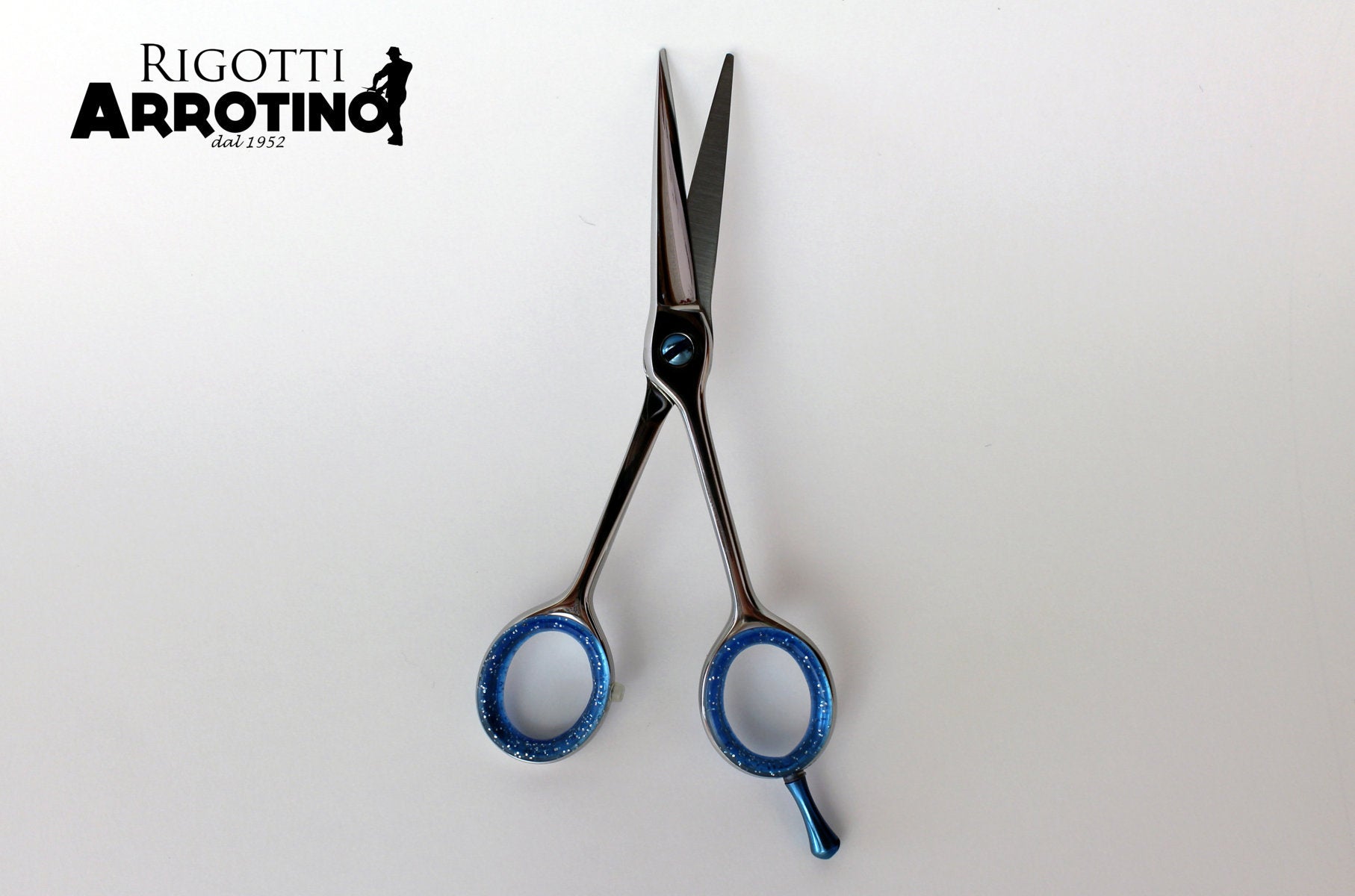 Forbici professionali parrucchiere 5,5 M con anelle mobili blu – Rigotti  Arrotino