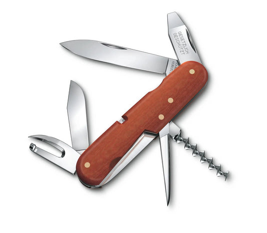 Set di coltelli comprendente : Un coltello svizzero,…